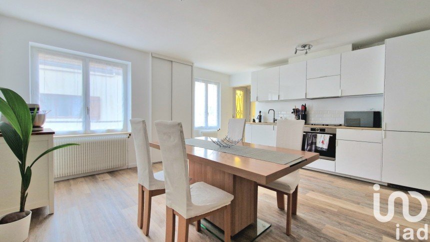 Maison de ville 4 pièces de 88 m² à Villecresnes (94440)