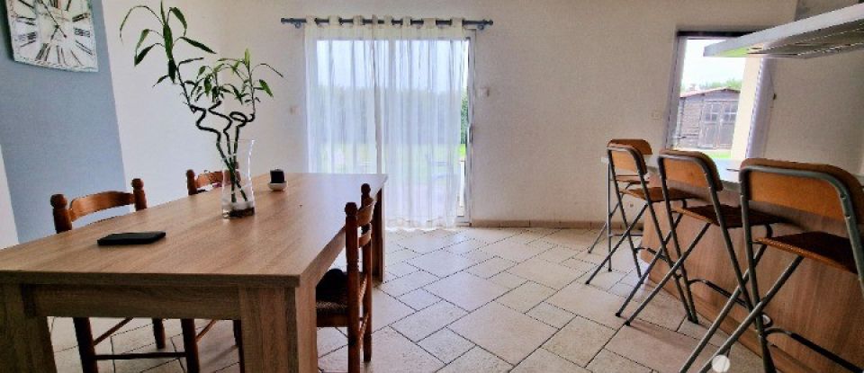 House 5 rooms of 89 m² in Essarts en Bocage (85140)