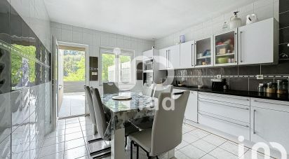 House 8 rooms of 234 m² in Lavans-lès-Saint-Claude (39170)