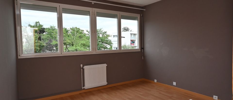 Appartement 4 pièces de 76 m² à Grigny (69520)