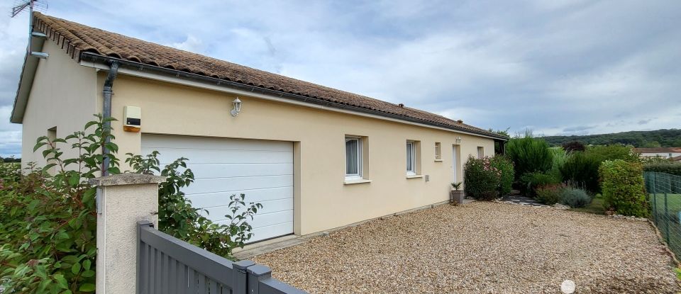 Pavillon 5 pièces de 95 m² à Vouneuil-sur-Vienne (86210)