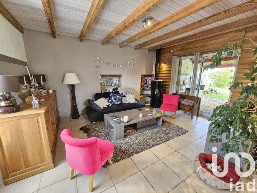 Maison 4 pièces de 90 m² à Montréverd (85260)