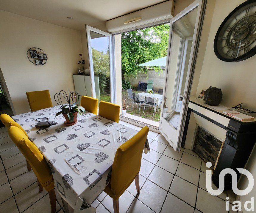 House 5 rooms of 98 m² in Franconville (95130)