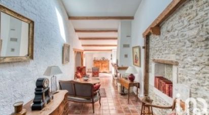 Maison 15 pièces de 220 m² à Tonnay-Charente (17430)