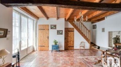 Maison 15 pièces de 220 m² à Tonnay-Charente (17430)