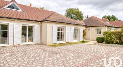 Maison 9 pièces de 217 m² à Bussy-Saint-Georges (77600)