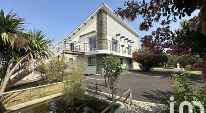 Architect house 10 rooms of 195 m² in Bourcefranc-le-Chapus (17560)