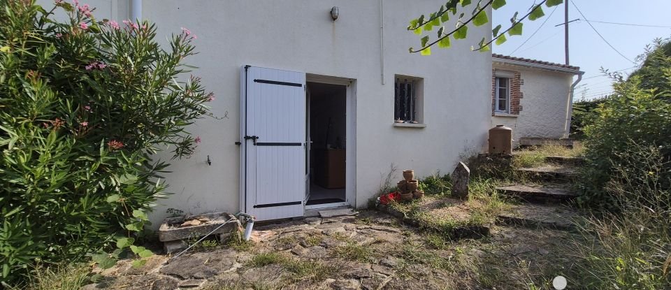 Maison de campagne 4 pièces de 120 m² à Rosnay (85320)