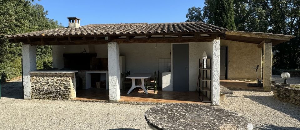 House 6 rooms of 216 m² in Cabrières-d'Avignon (84220)