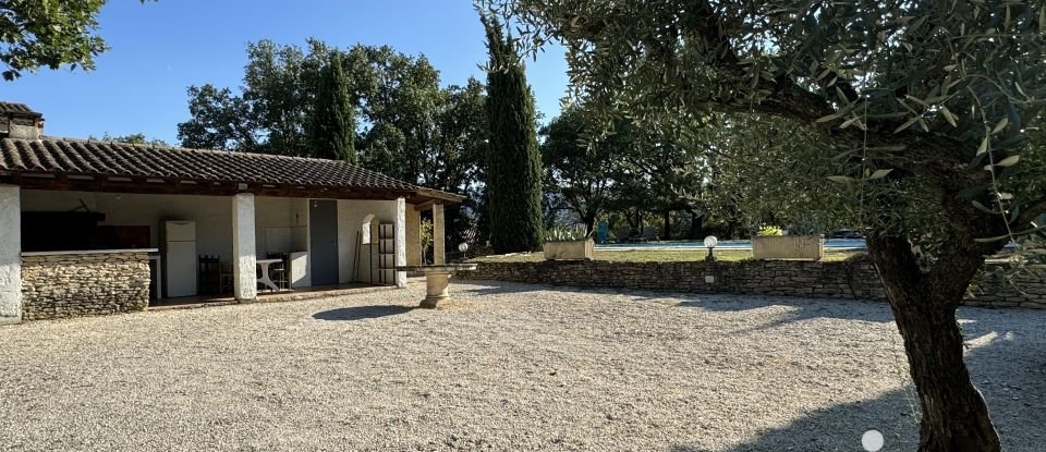 House 6 rooms of 216 m² in Cabrières-d'Avignon (84220)