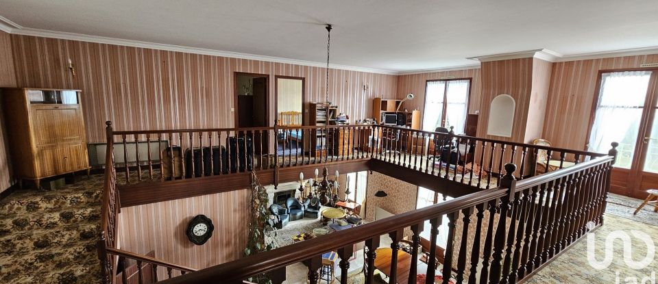 Maison traditionnelle 6 pièces de 184 m² à Rezé (44400)