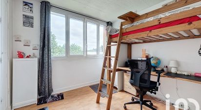 Apartment 3 rooms of 56 m² in Sainte-Geneviève-des-Bois (91700)