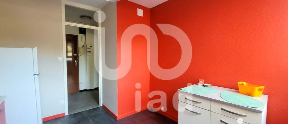 Apartment 2 rooms of 43 m² in Montluçon (03100)