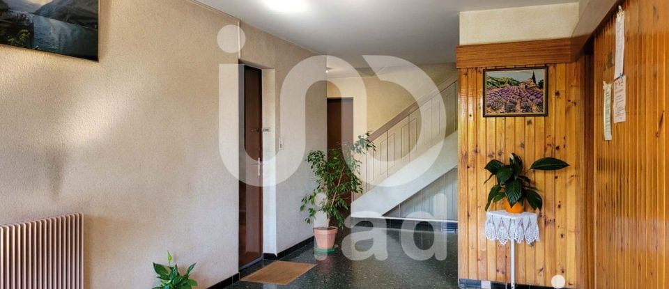 Apartment 2 rooms of 43 m² in Montluçon (03100)