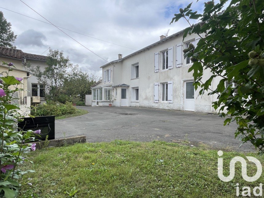 Maison 6 pièces de 122 m² à Prin-Deyrançon (79210)