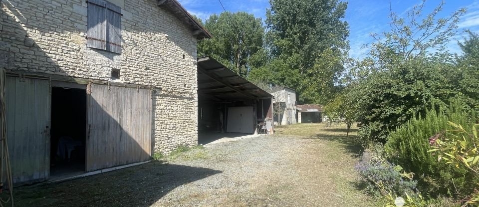 Maison 6 pièces de 122 m² à Prin-Deyrançon (79210)