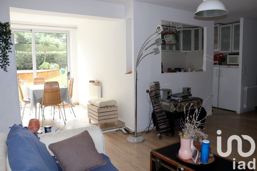 Apartment 2 rooms of 66 m² in Beauchamp (95250)