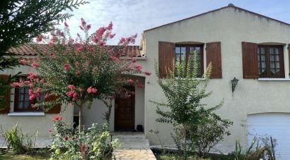 House 6 rooms of 130 m² in Mirambeau (17150)