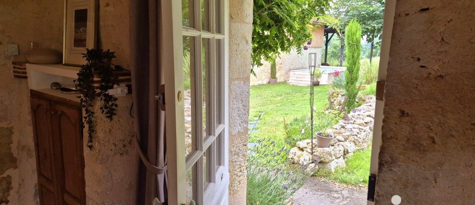 Country house 5 rooms of 158 m² in Pergain-Taillac (32700)