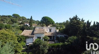 Traditional house 4 rooms of 160 m² in Grimaud (83310)