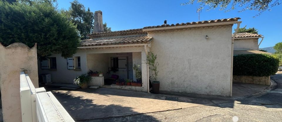 Maison traditionnelle 4 pièces de 160 m² à Grimaud (83310)