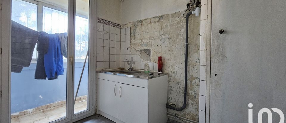 Appartement 2 pièces de 40 m² à Marseille (13015)