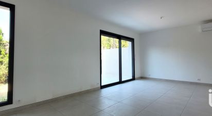 Maison 4 pièces de 89 m² à Piolenc (84420)