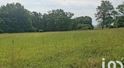 Land of 1,310 m² in Saint-Junien (87200)