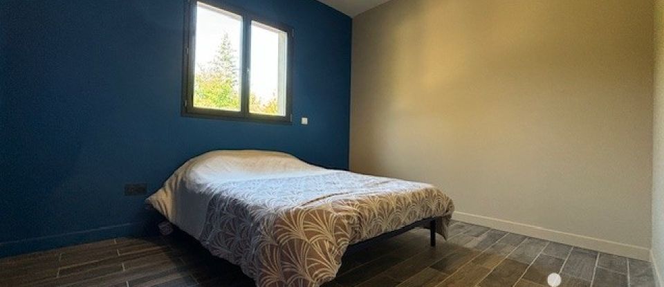 Maison 10 pièces de 180 m² à Rosières (07260)