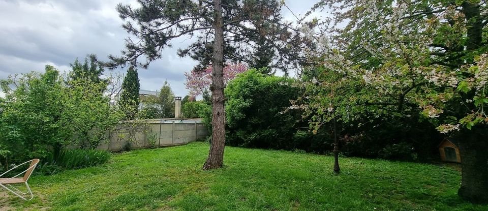 Maison 6 pièces de 159 m² à Sucy-en-Brie (94370)