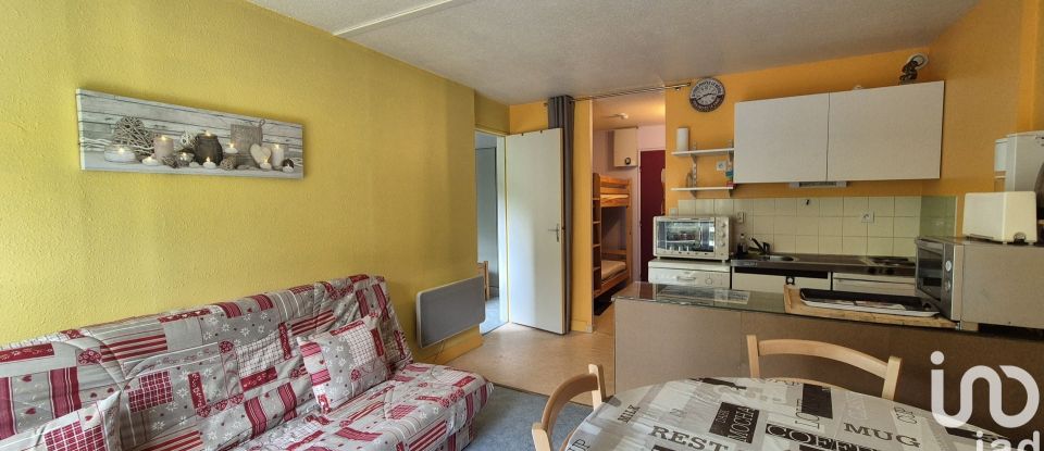 Apartment 2 rooms of 30 m² in Laveissière (15300)