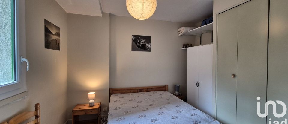 Appartement 2 pièces de 30 m² à Laveissière (15300)