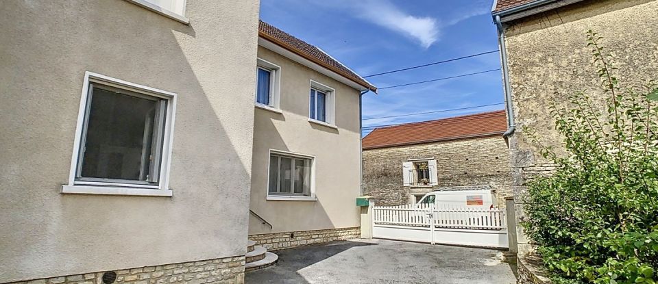 House 7 rooms of 143 m² in Richebourg (52120)