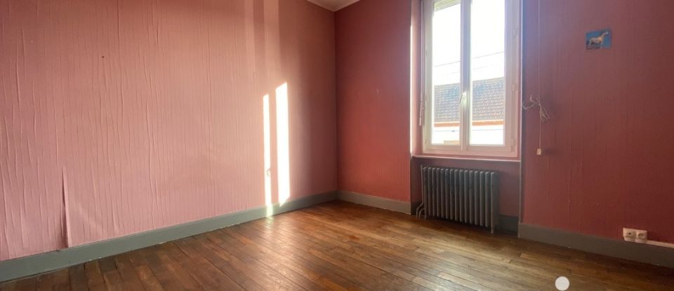 House 6 rooms of 125 m² in Le Creusot (71200)