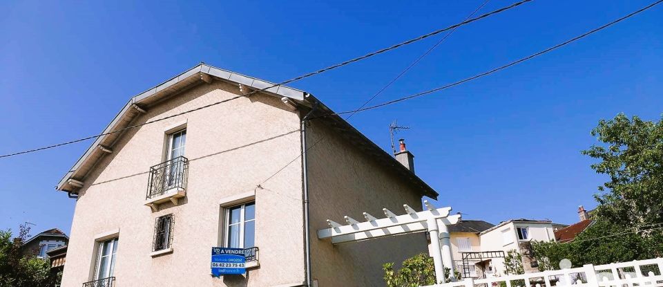 Maison traditionnelle 6 pièces de 119 m² à Brive-la-Gaillarde (19100)