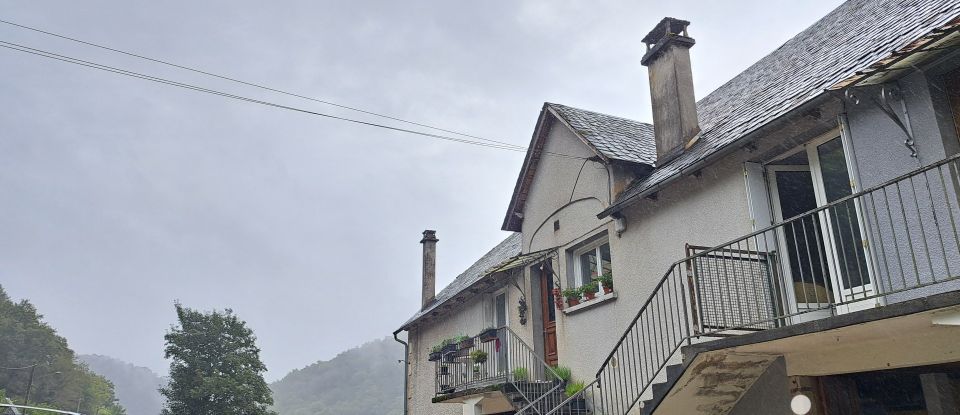 Appartement 3 pièces de 64 m² à Saint-Chamant (19380)