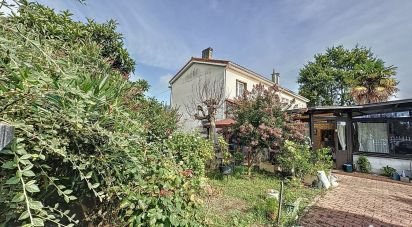 Maison 4 pièces de 138 m² à Saint-Michel (16470)