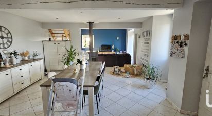 House 6 rooms of 220 m² in Bais (35680)