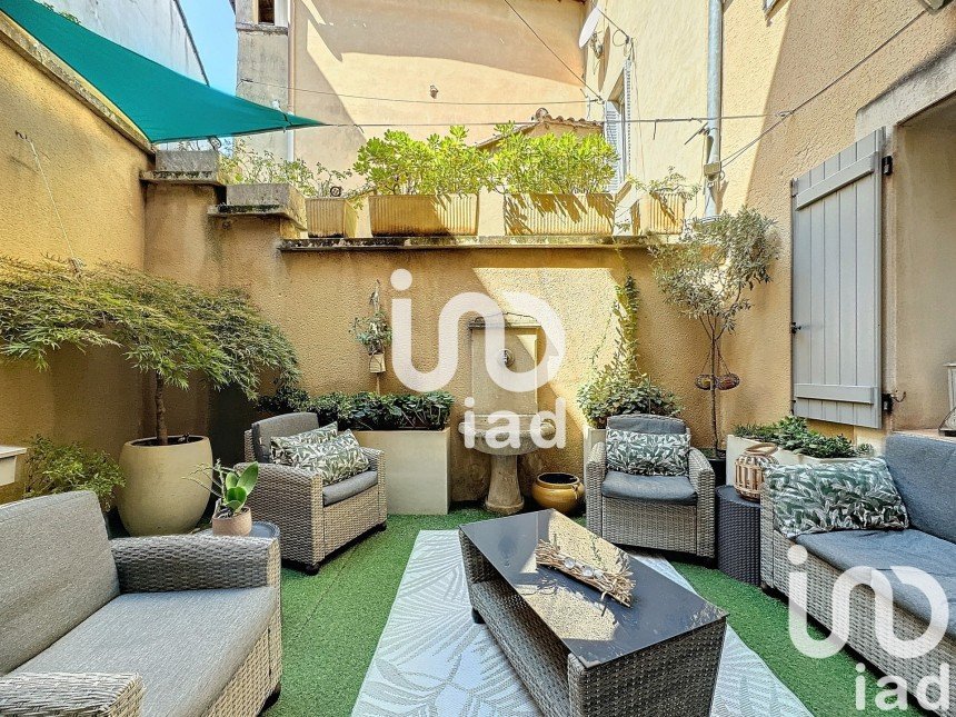 Town house 6 rooms of 145 m² in L'Isle-sur-la-Sorgue (84800)