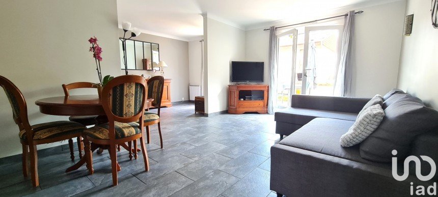 House 5 rooms of 99 m² in Villeparisis (77270)