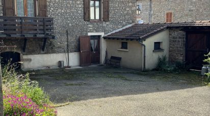 Maison 8 pièces de 150 m² à Duerne (69850)