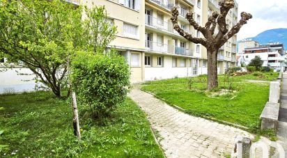 Apartment 4 rooms of 64 m² in Grenoble (38100)