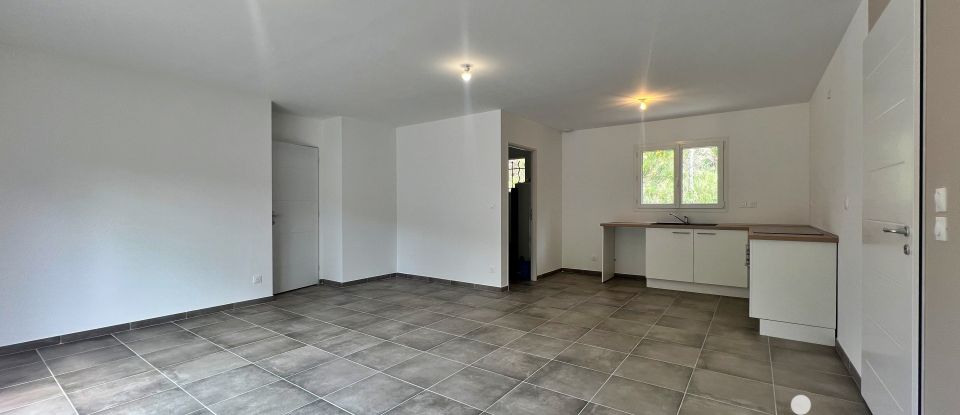 Maison traditionnelle 4 pièces de 82 m² à Propiac (26170)