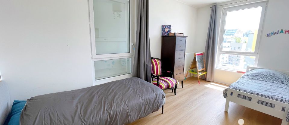 Duplex 5 pièces de 91 m² à Nanterre (92000)