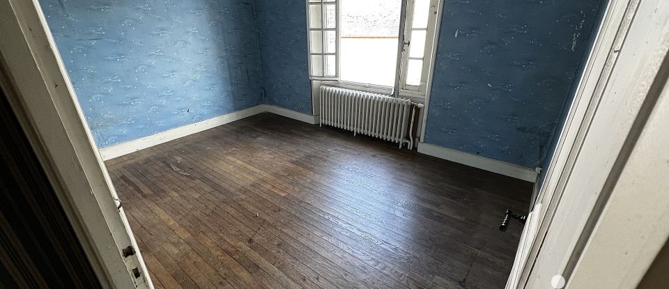 Town house 6 rooms of 130 m² in Boussac (23600)