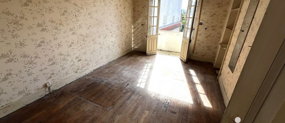 Town house 6 rooms of 130 m² in Boussac (23600)