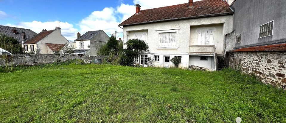 Maison de ville 6 pièces de 130 m² à Boussac (23600)