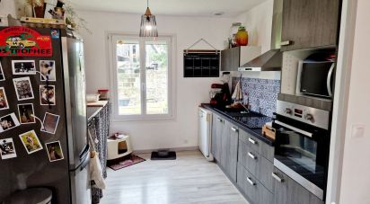 Maison 5 pièces de 65 m² à Lingèvres (14250)