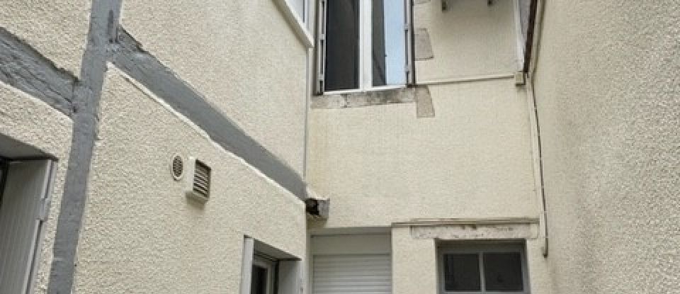 Studio 1 pièce de 23 m² à Orléans (45000)