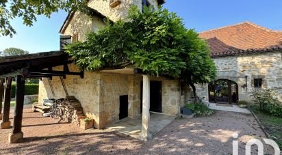 Traditional house 5 rooms of 187 m² in Balaguier-d'Olt (12260)